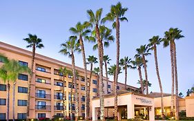 Courtyard Laguna Hills Irvine Spectrum Orange County